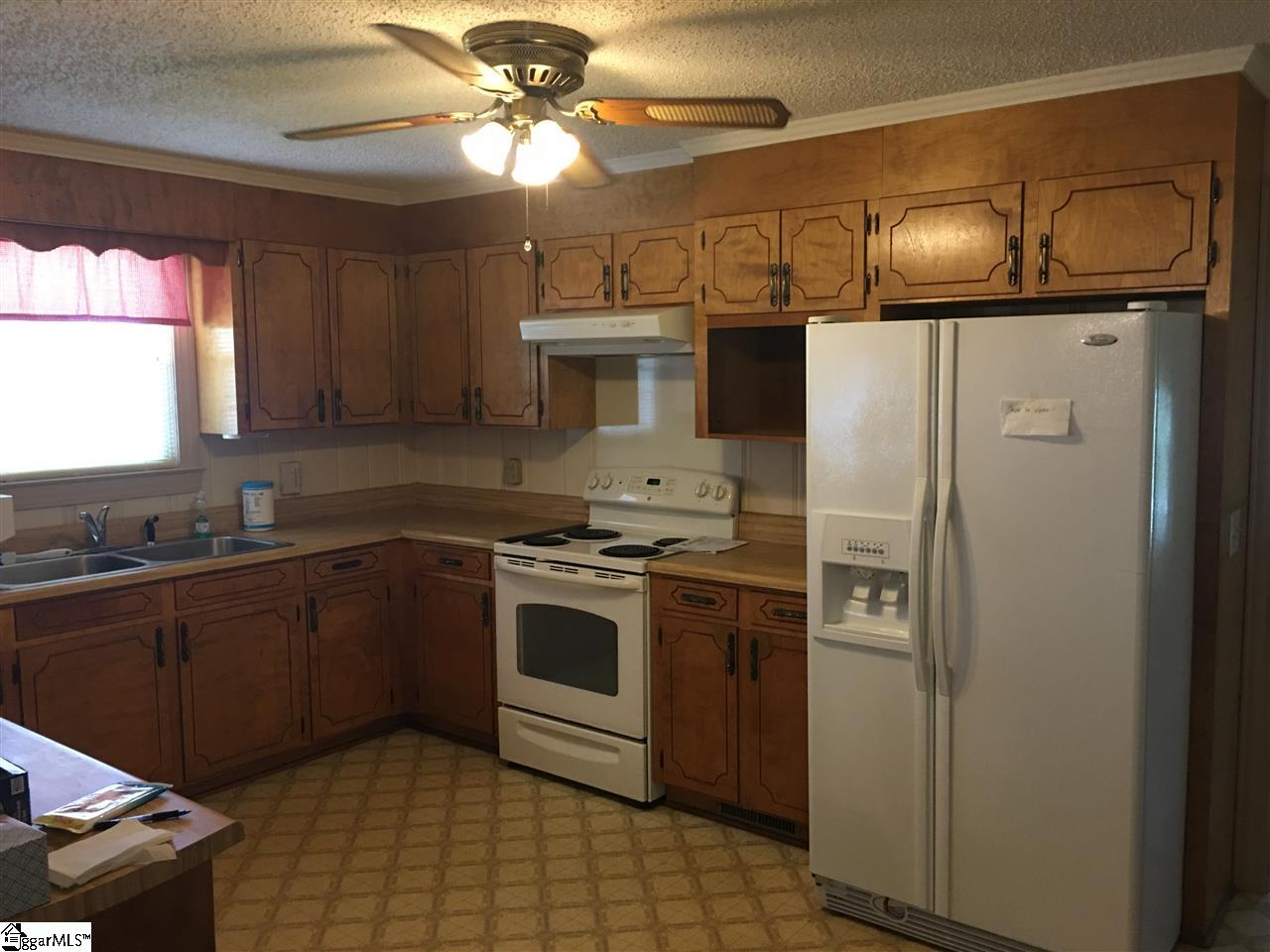 339 Abercrombie Road Gray Court, SC 29645 - Photo 21 of 33