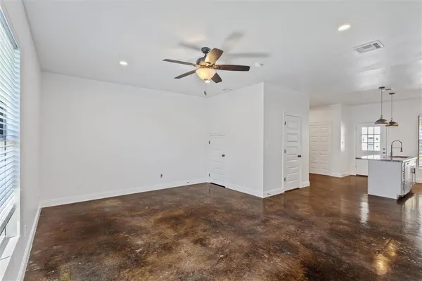 $1,600 | 3552 Knight Lane, Unit 5, Lake Charles, LA 70605