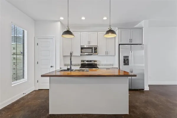 $1,600 | 3552 Knight Lane, Unit 5, Lake Charles, LA 70605