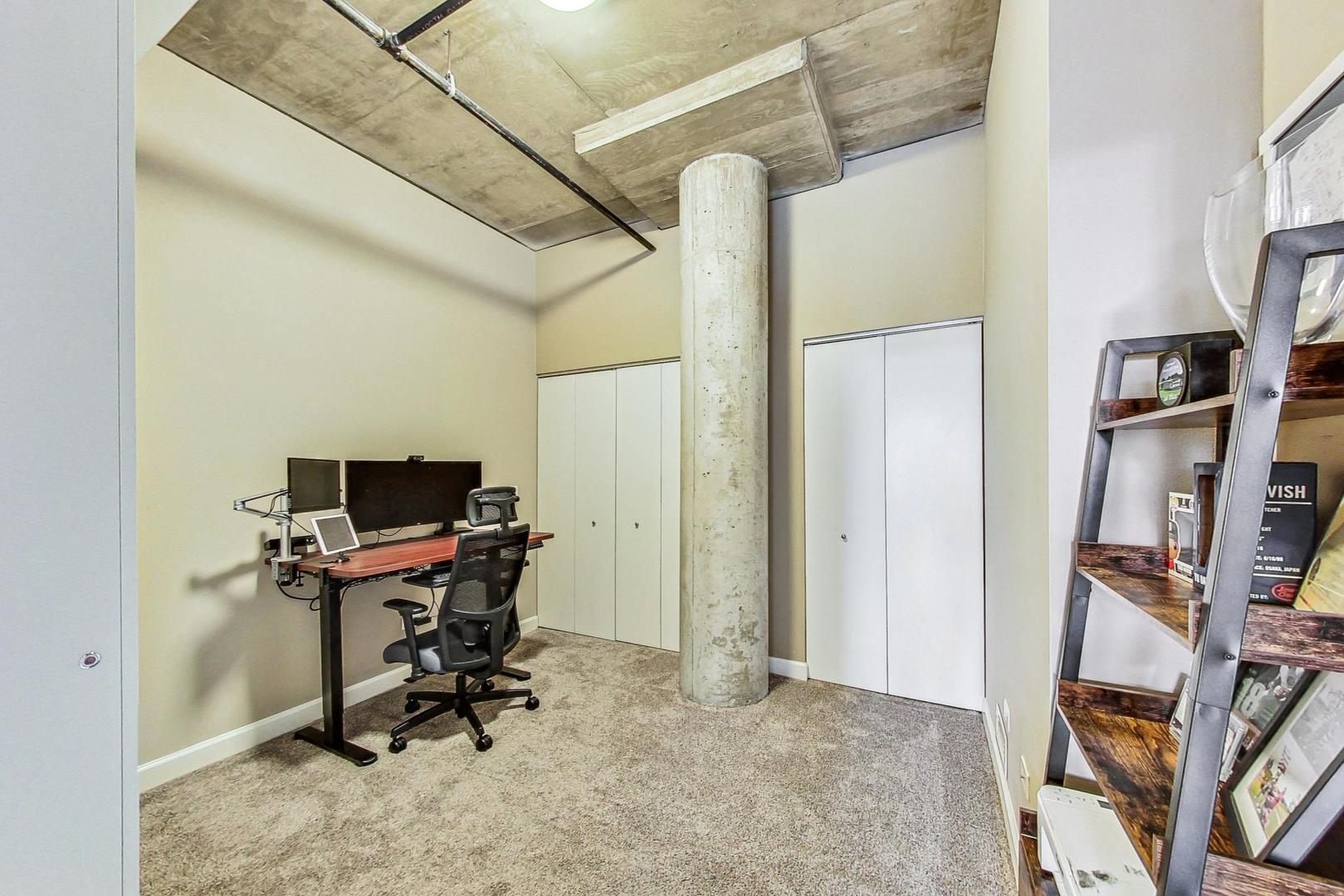 111 South Morgan Street, Unit 404 Chicago, IL 60607 - Photo 26 of 34 Gallery Image 26