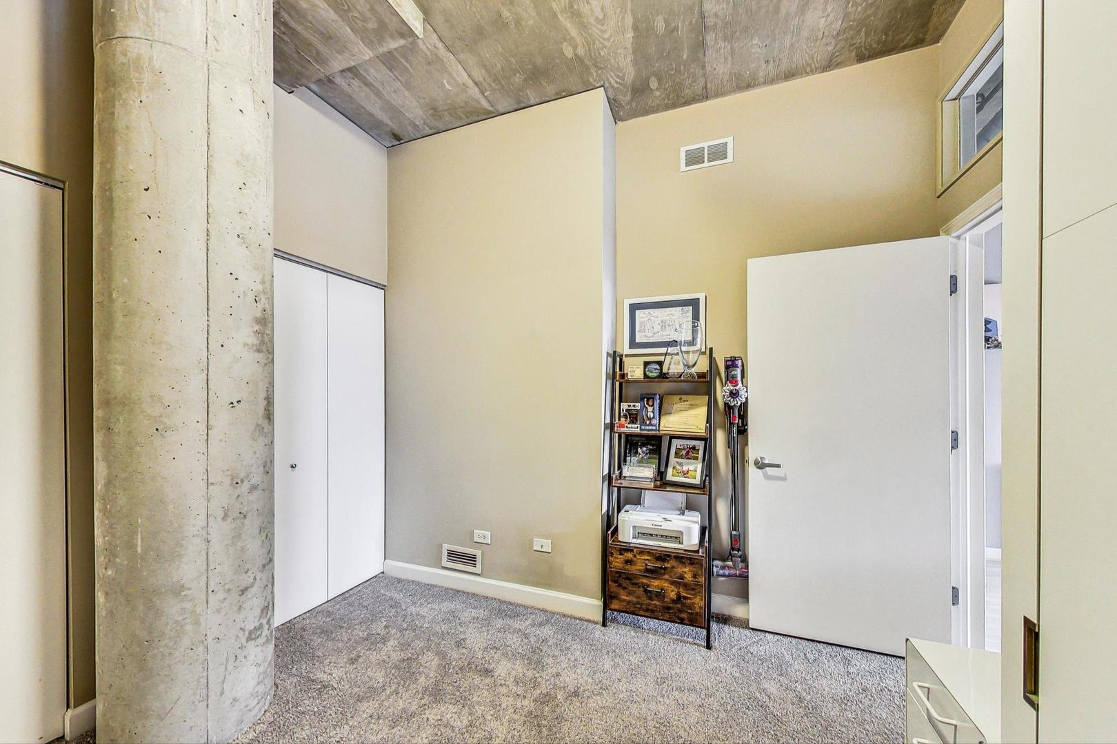 111 South Morgan Street, Unit 404 Chicago, IL 60607 - Photo 27 of 34 Gallery Image 27