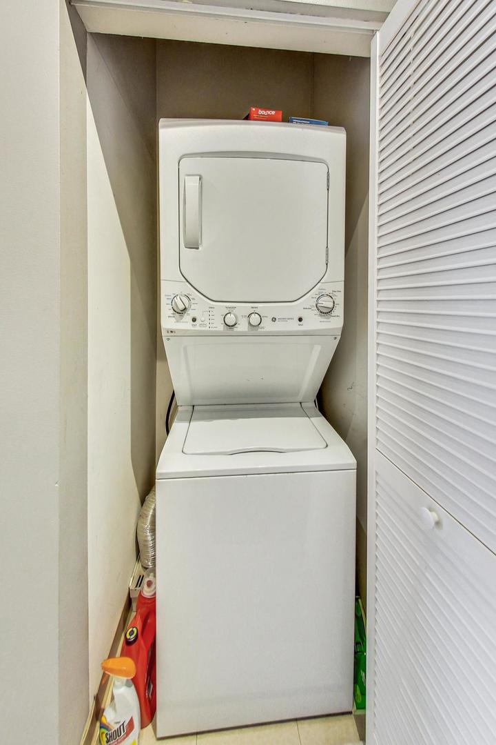 111 South Morgan Street, Unit 404 Chicago, IL 60607 - Photo 30 of 34 Gallery Image 30