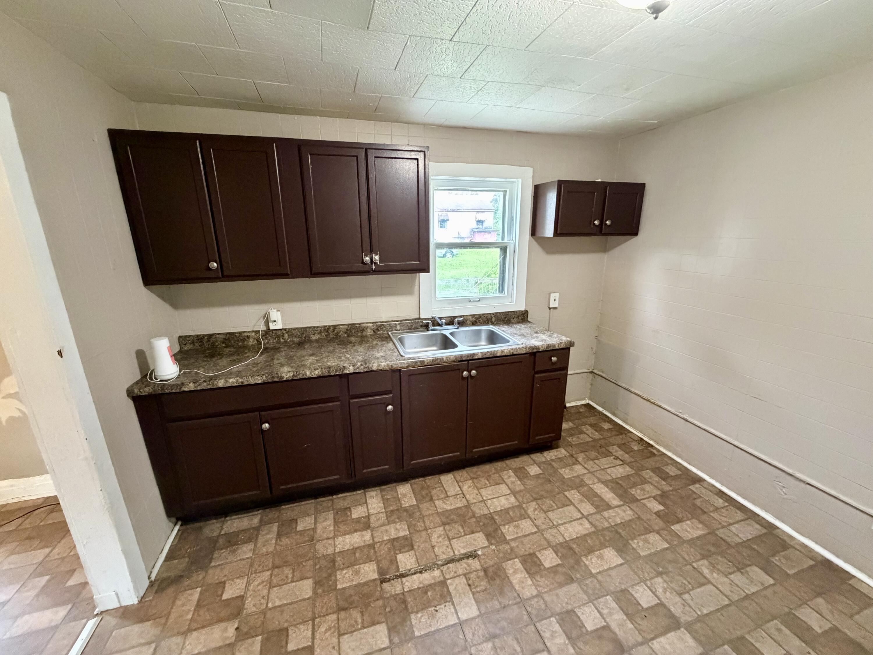 1916 Hayes Street Gary, IN 46404 - Photo 6 of 20 3000x2250