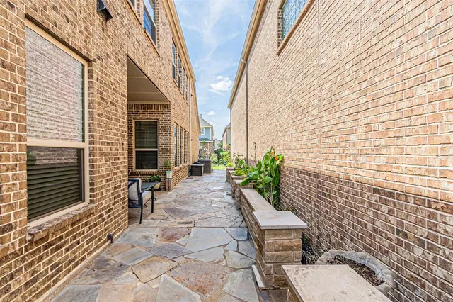 $3,200 | 6757 Prospect Way, Irving, TX 75063