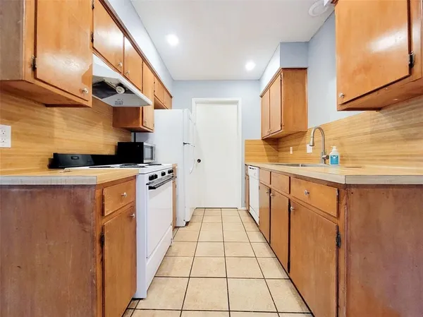 $1,395 | 3503 Rocky Hollow Trail, Unit A, Georgetown, TX 78628