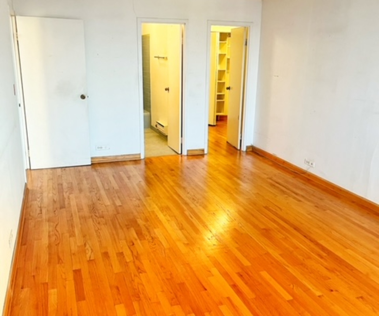 6033 North Sheridan Road, Unit 43B Chicago, IL 60660 - Photo 13 of 25 Gallery Image 13