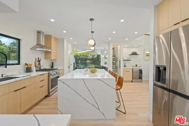 $1,849,000 | 23442 Burbank Boulevard, Woodland Hills, CA 91367