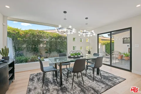 $1,749,000 | 23442 Burbank Boulevard, Woodland Hills, CA 91367