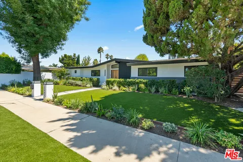 $1,749,000 | 23442 Burbank Boulevard, Woodland Hills, CA 91367