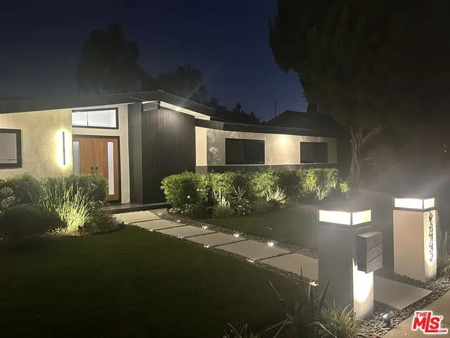 $1,849,000 | 23442 Burbank Boulevard, Woodland Hills, CA 91367