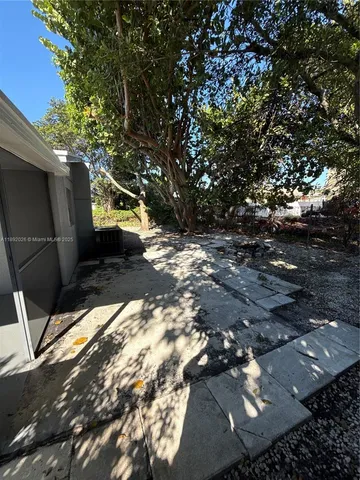 $2,200 | 1600 West 14th Street, Riviera Beach, FL 33404