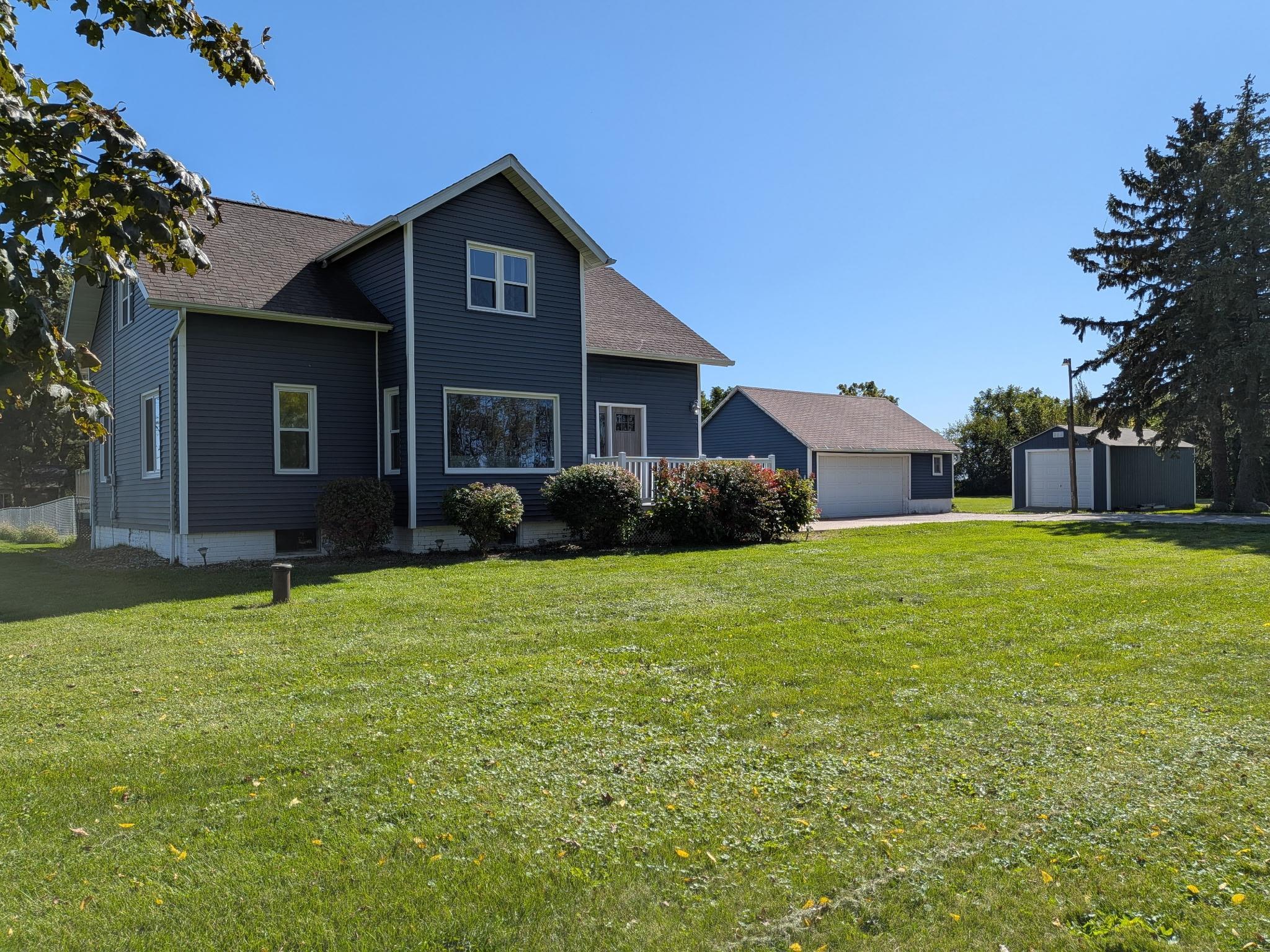 W7691 Lake Shore Road Walworth, WI 53184 - Photo 1 of 32 Gallery Image 1