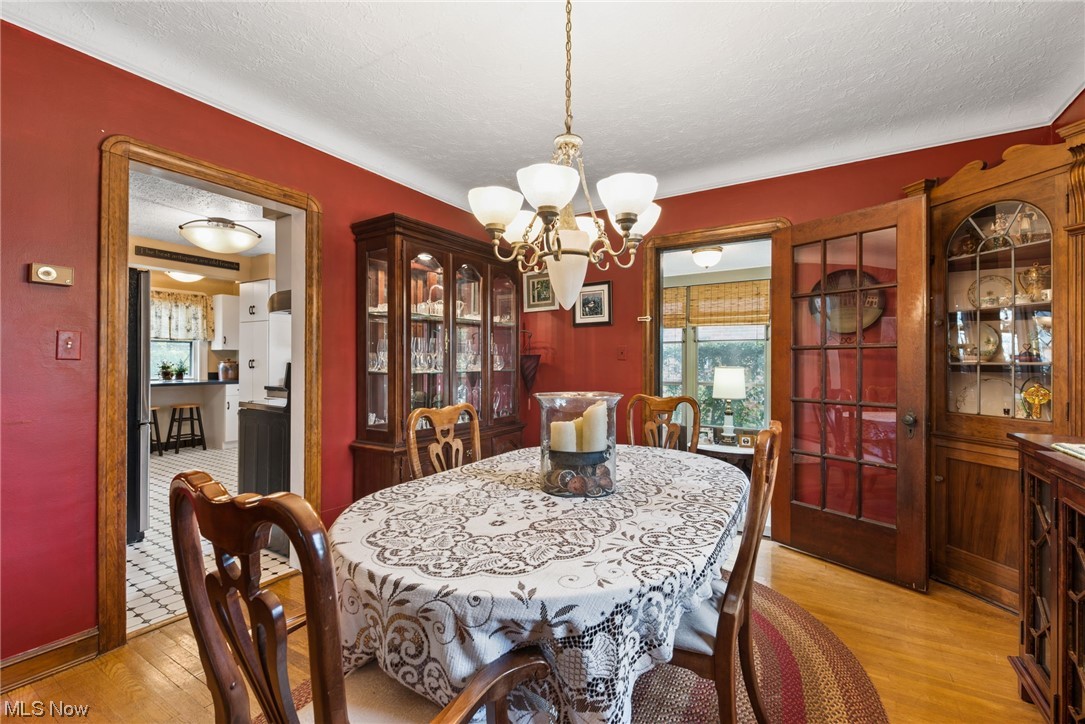 4031 Ellison Road Cleveland, OH 44121 - Photo 14 of 31
