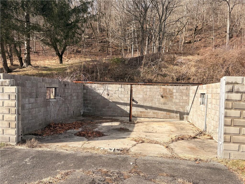 3425 Rainbow Run Road Monongahela, PA 15063 - Photo 7 of 24 a view of a pathway of a building