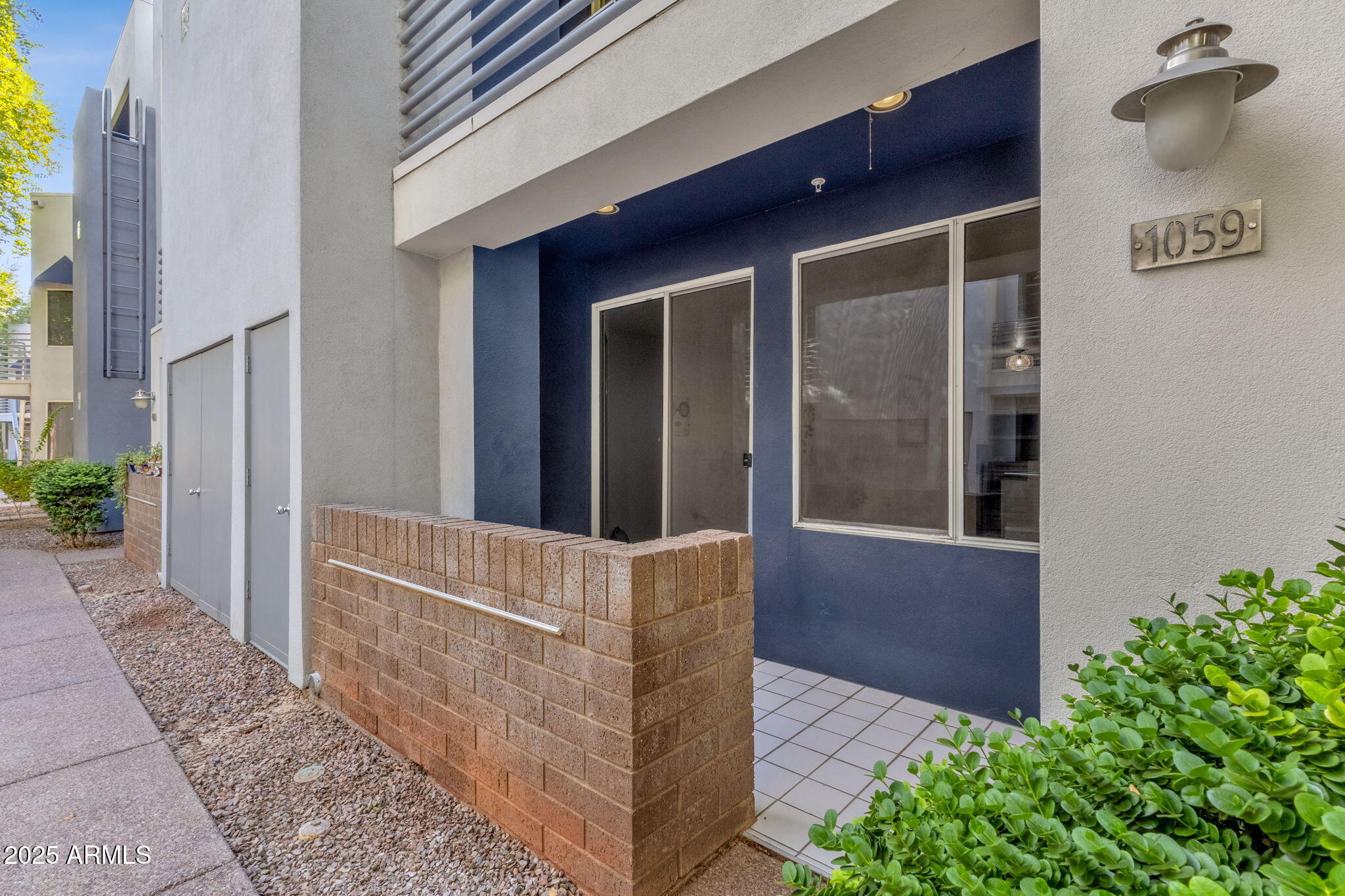 3633 North 3rd Avenue, Unit 1059 Phoenix, AZ 85013 - Photo 6 of 49 Front Patio
