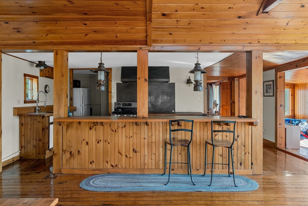 274 Gannett Road Scituate, MA 02066 - Photo 10 of 22
