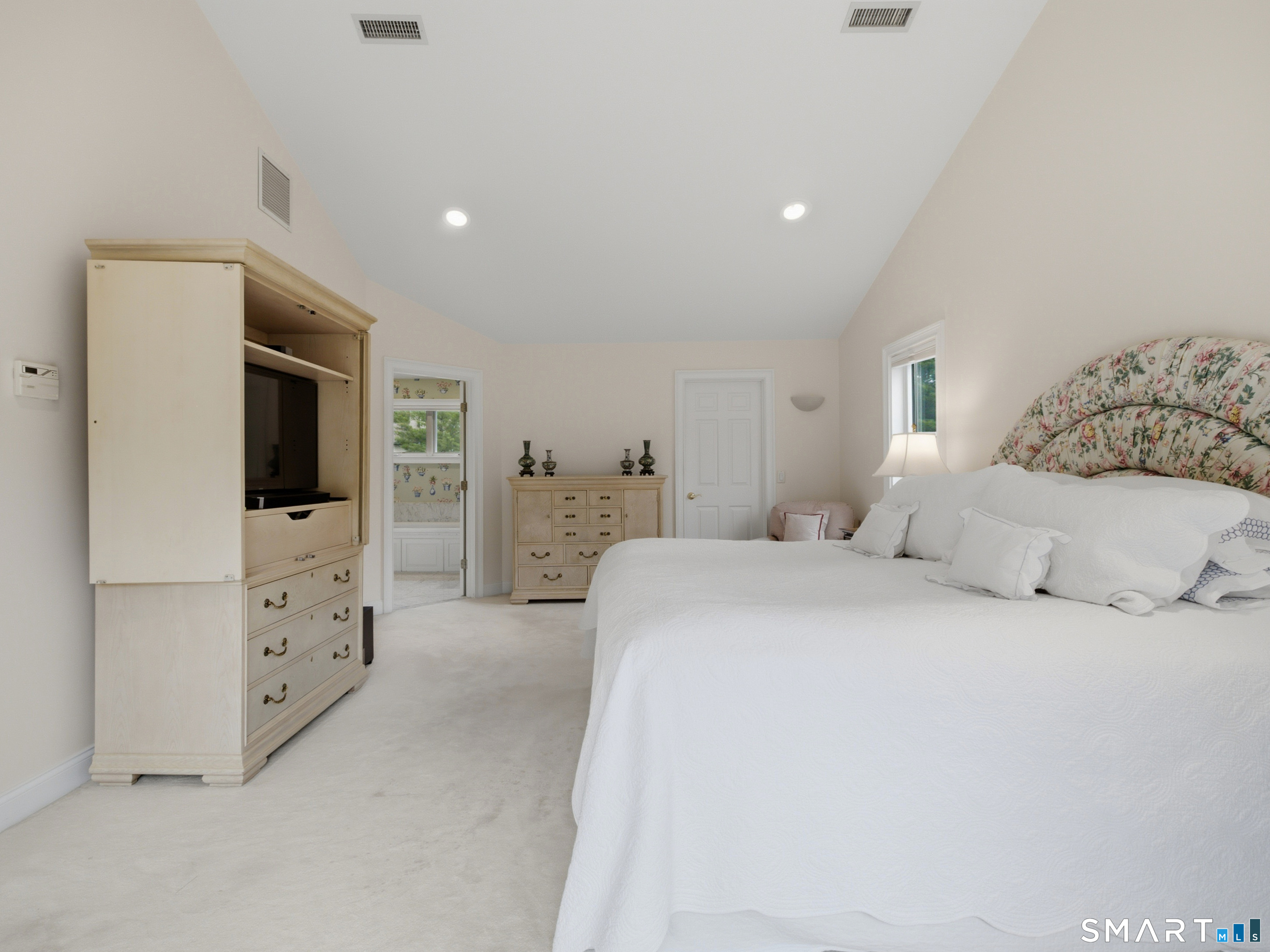 2 Shirecrest, Unit 2 Avon, CT 06001 - Photo 18 of 39