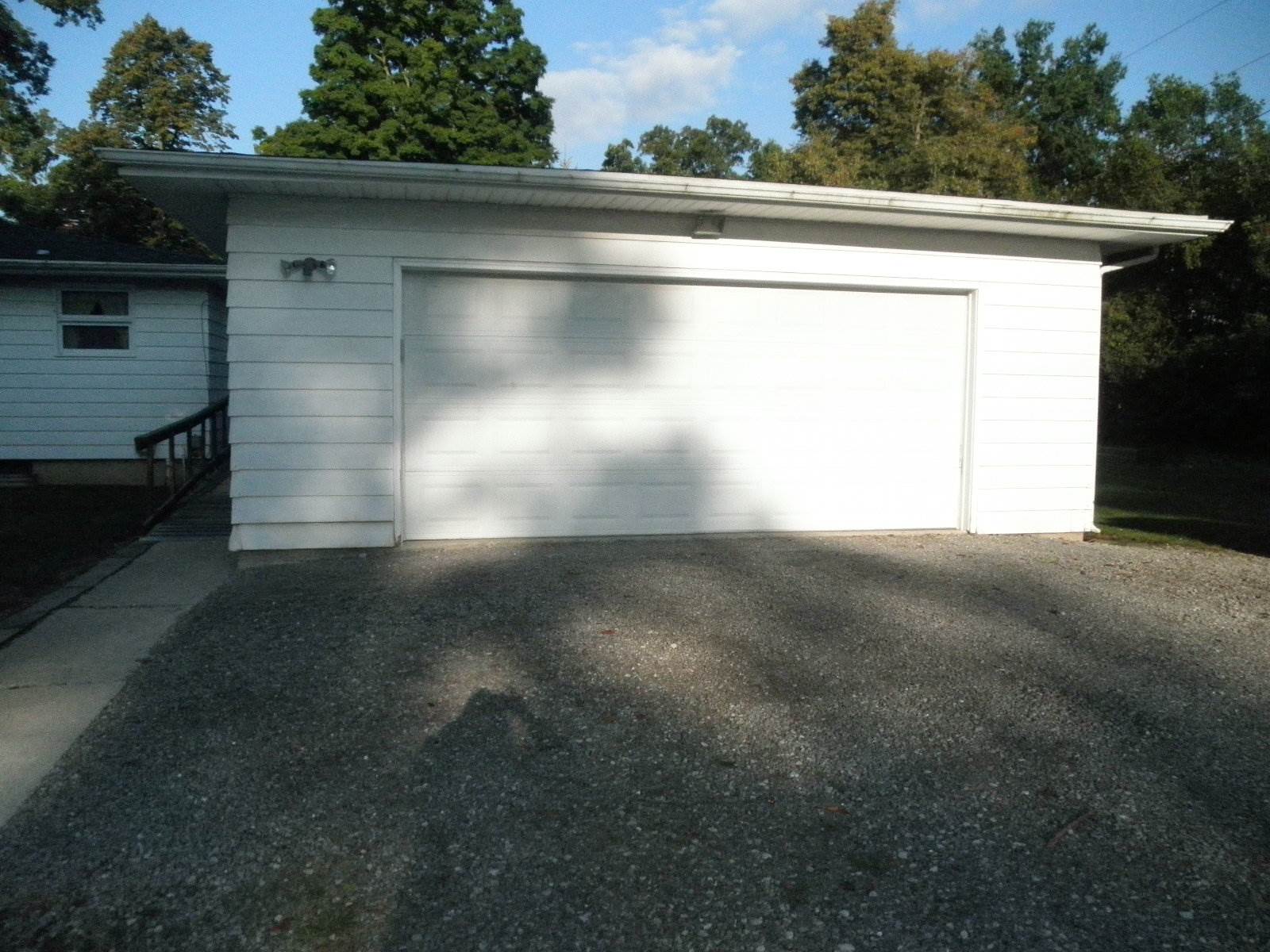 7329 Monroeville Road Hoagland, IN 46745 - Photo 4 of 24