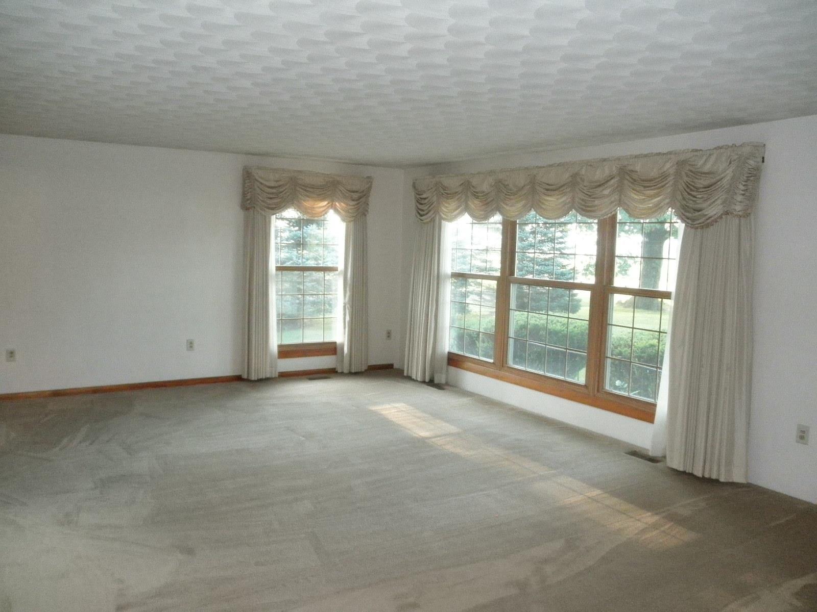 7329 Monroeville Road Hoagland, IN 46745 - Photo 8 of 24