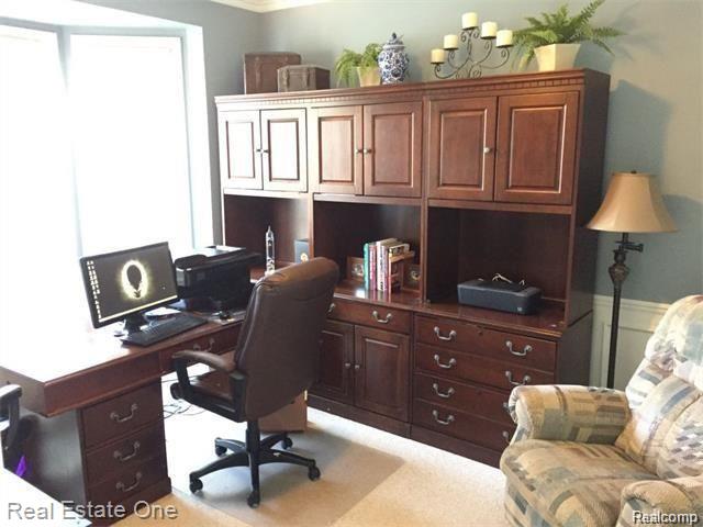 3372 Paddington Court Rochester Hills, MI 48309 - Photo 10 of 32