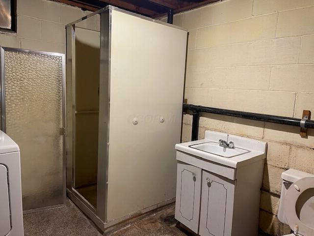 1709 Gaynor Road Columbus, OH 43227 - Photo 16 of 19 Full Bathroom (Lower Level)