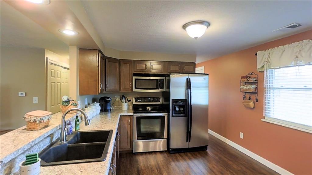 11846 Marlin Road Indianapolis, IN 46239 - Photo 4 of 17 Gallery Image 4
