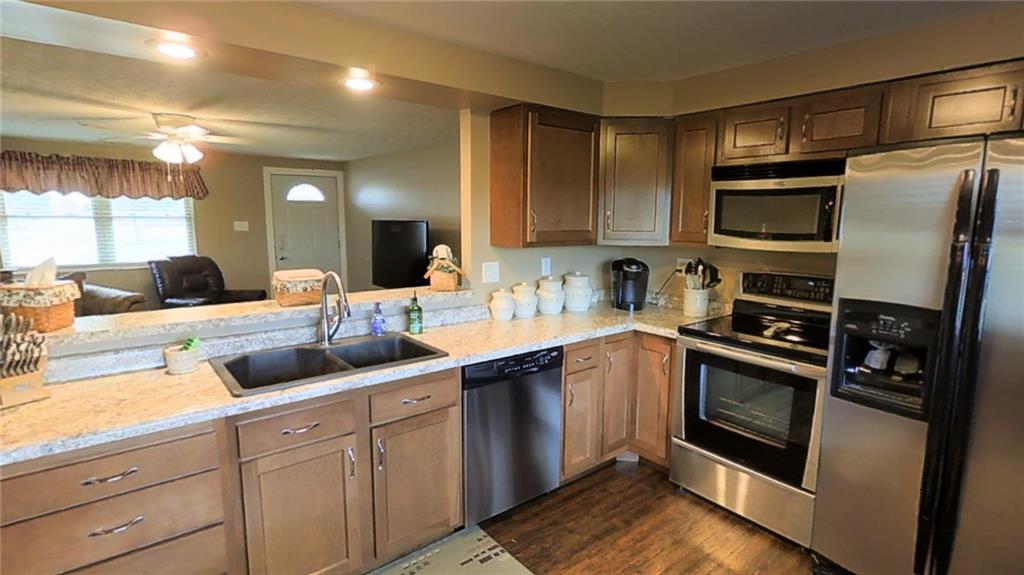 11846 Marlin Road Indianapolis, IN 46239 - Photo 6 of 17 Gallery Image 6