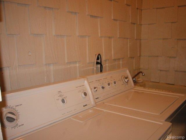 8560 Chicago Road Warren, MI 48093 - Photo 13 of 14 laundry on 1st floor