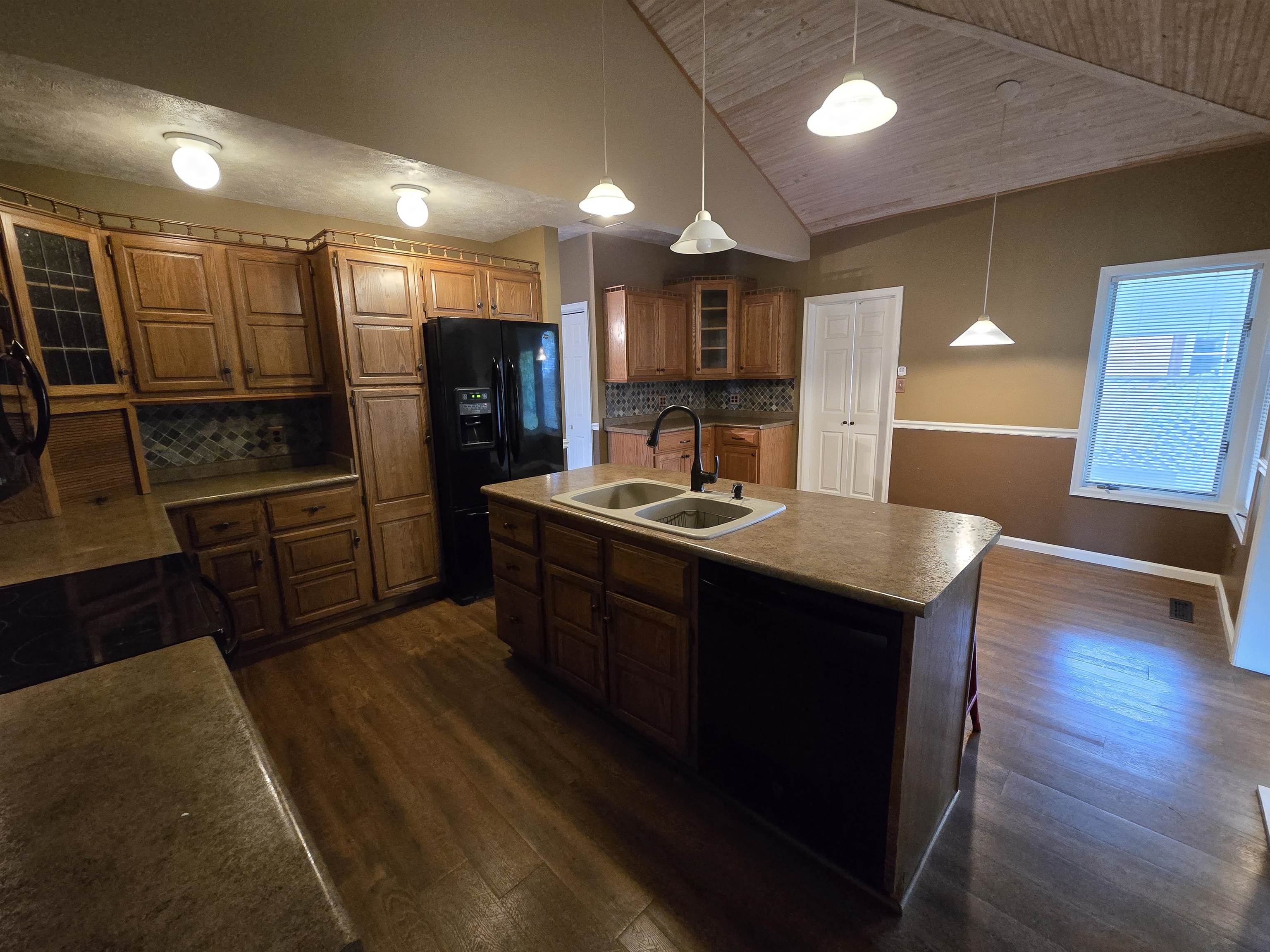 210 West Morris Street Morrison, IL 61270 - Photo 6 of 17