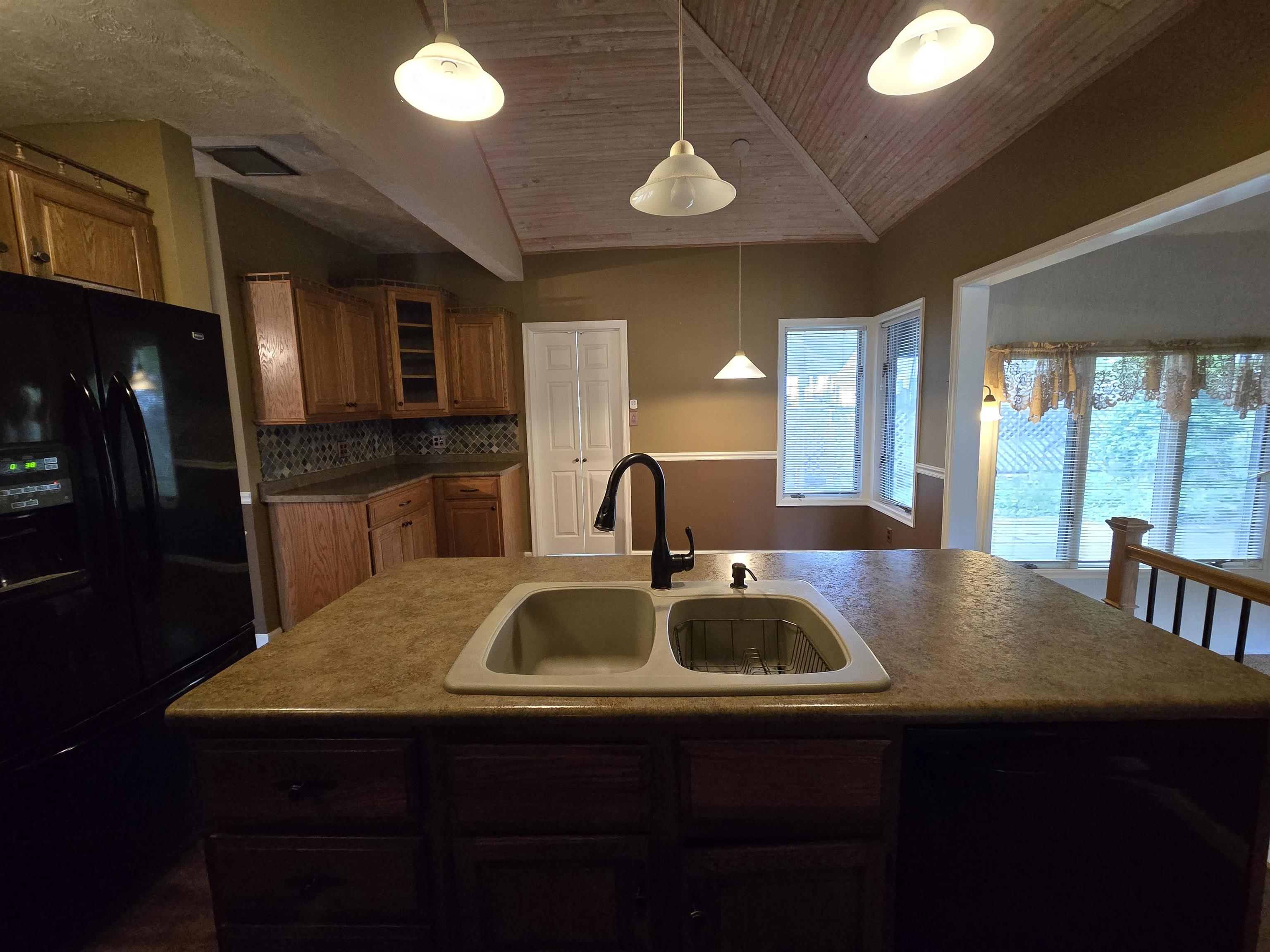 210 West Morris Street Morrison, IL 61270 - Photo 7 of 17