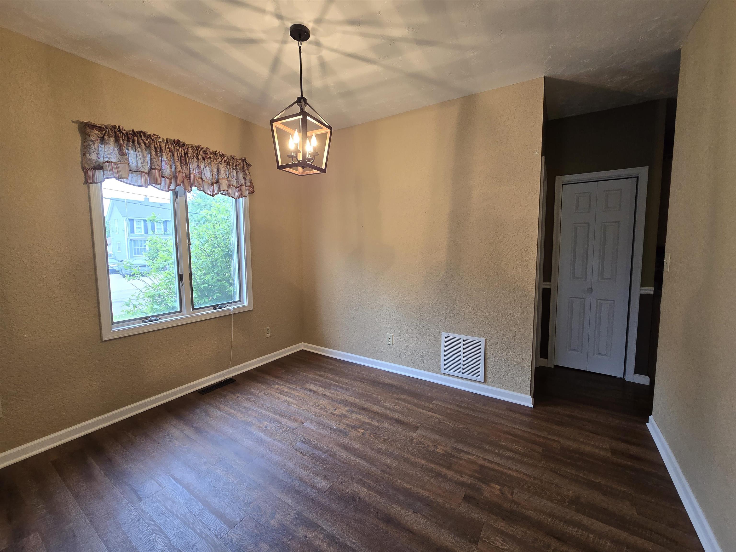 210 West Morris Street Morrison, IL 61270 - Photo 8 of 17