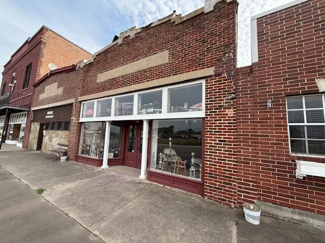 $320,000 | 709 Main Street, East Bernard, TX 77435