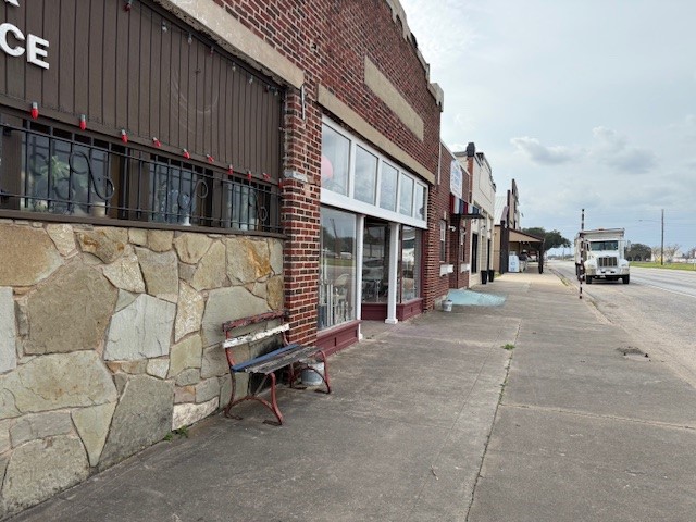 709 Main Street East Bernard, TX 77435 - Photo 4 of 11