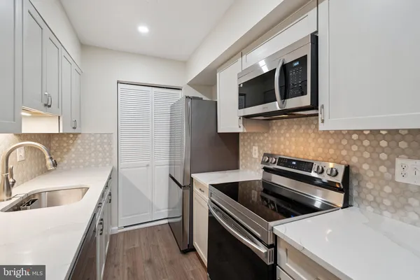 $2,650 | 8312-532 Kingsgate Road, Unit G, Springfield, VA 22152