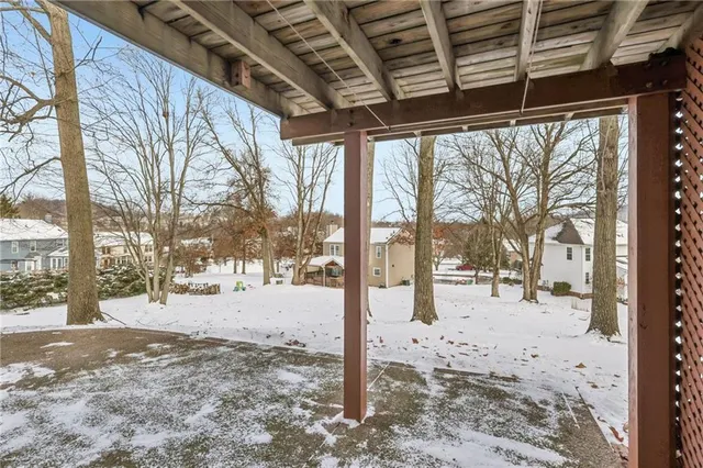 $549,000 | 535 Pine Bluff Drive, Mars, PA 16046