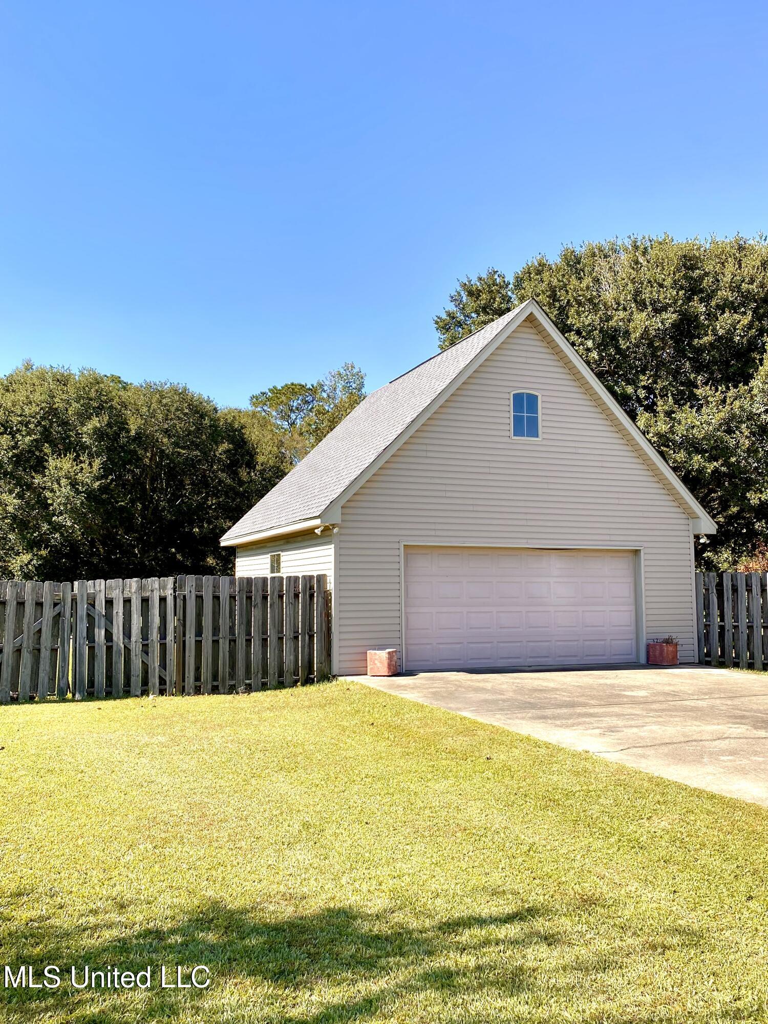 33 Native Dancer Drive Carriere, MS 39426 - Photo 3 of 35 3, IMG_6664