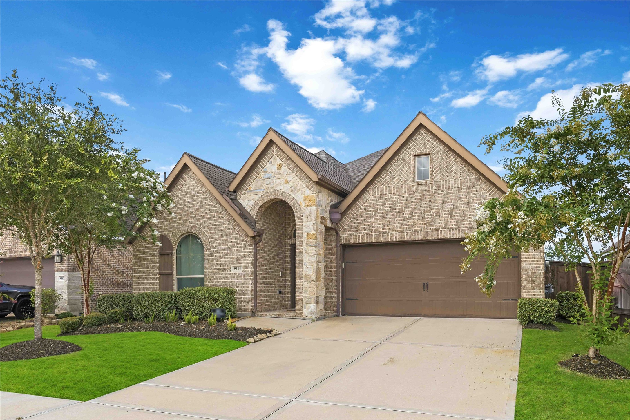 9314 Eckert Road Iowa Colony, TX 77583 - Photo 2 of 25