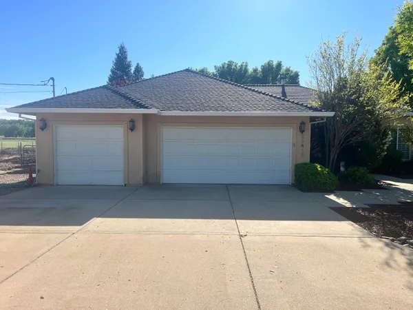 $670,000 | 23415 Millville Way, Millville, CA 96073