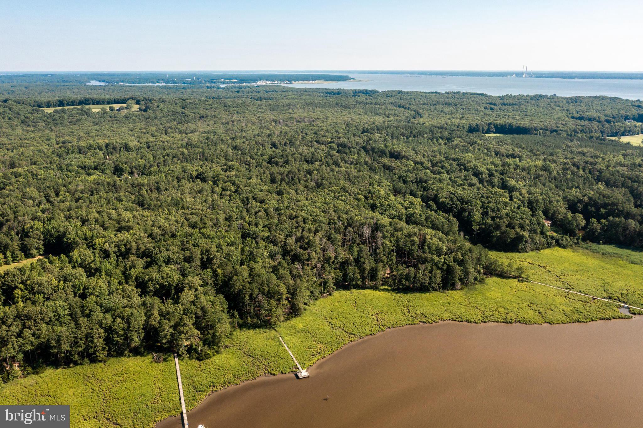 28-25 Stoney Point Road King George, VA 22485 - Photo 13 of 26 a view of a field with an ocean