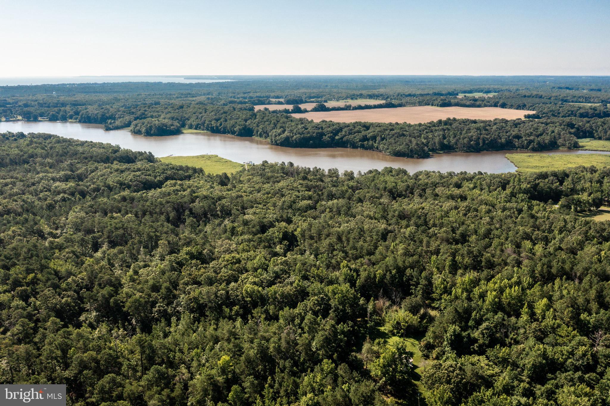 28-25 Stoney Point Road King George, VA 22485 - Photo 19 of 26 an aerial view of a beach