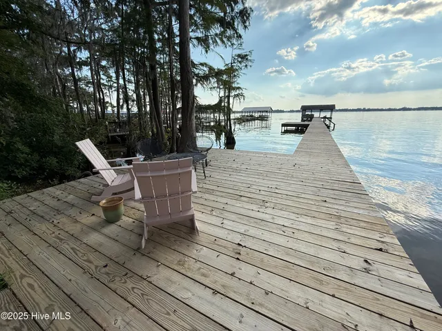 $895,000 | 940 White Lake Drive, Elizabethtown, NC 28337