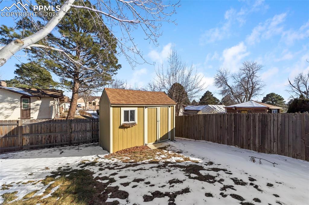 413 Chelton Road Colorado Springs, CO 80910 - Photo 28 of 42