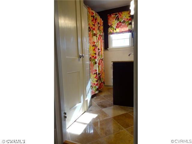 1005 Ridge Top Road Richmond, VA 23229 - Photo 12 of 18 Bathroom