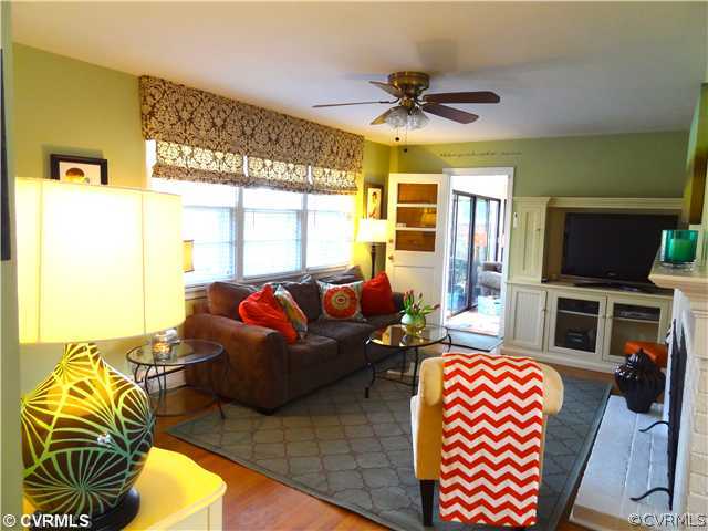 1005 Ridge Top Road Richmond, VA 23229 - Photo 3 of 18 Den/Family/Great Room
