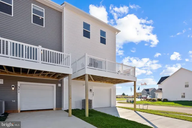 $321,390 | 52 Aloma Street, Ranson, WV 25438