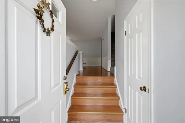 $599,900 | 221 Beacon Drive, Sterling, VA 20164
