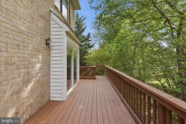 $599,900 | 221 Beacon Drive, Sterling, VA 20164
