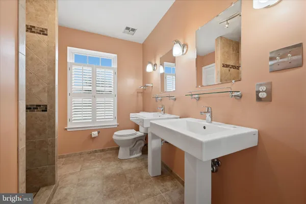 $599,900 | 221 Beacon Drive, Sterling, VA 20164