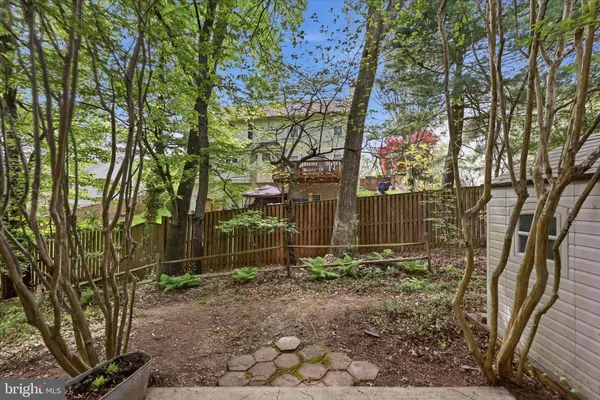 $599,900 | 221 Beacon Drive, Sterling, VA 20164
