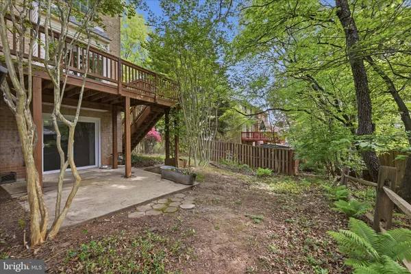 $599,900 | 221 Beacon Drive, Sterling, VA 20164